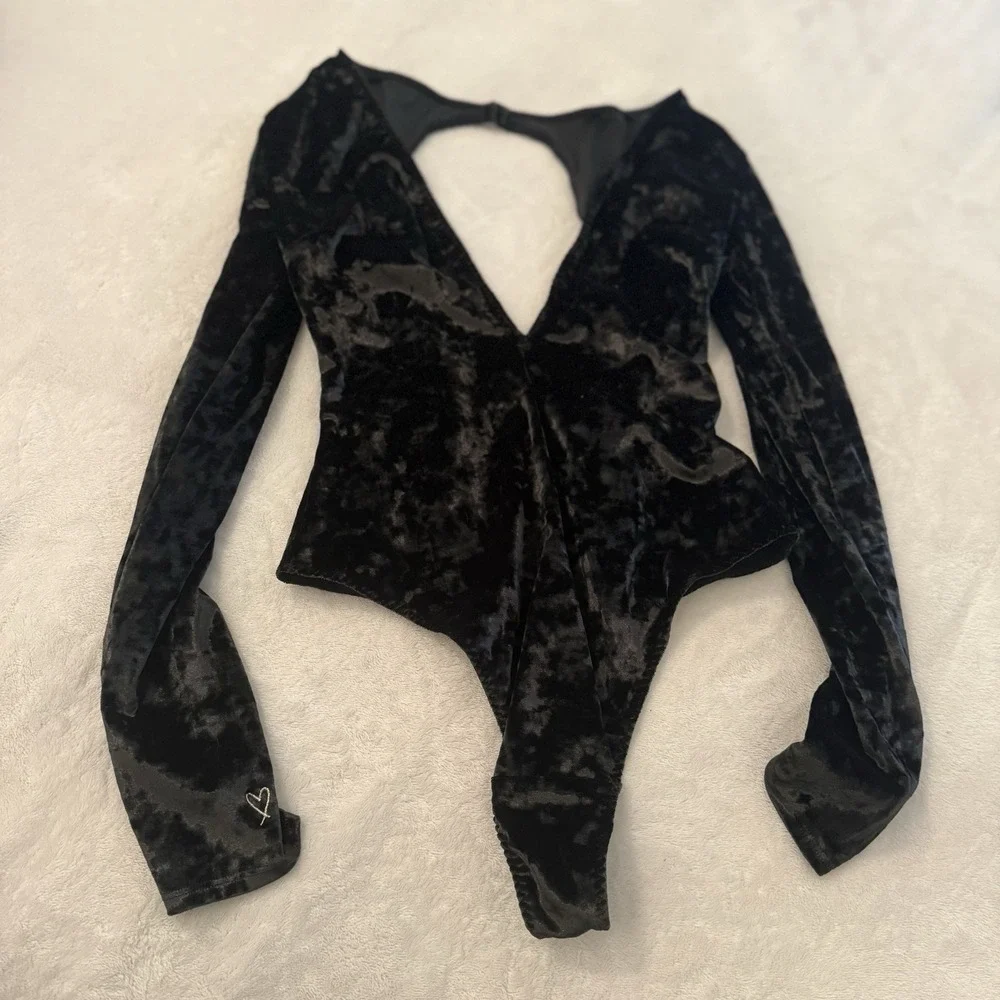 Victoria Secret Black‎ Velvet Whimsigoth Sexy Deep V Plunge Thong Bodysuit XS/S